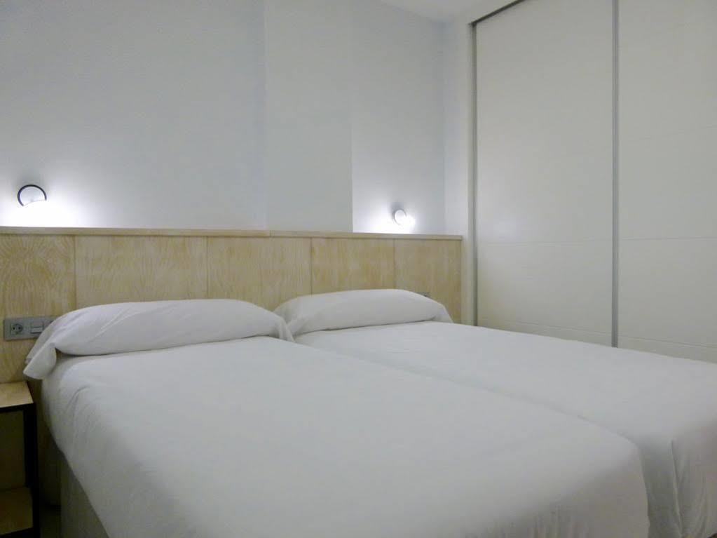 Urbanliving Gran Capitan Apartamento *