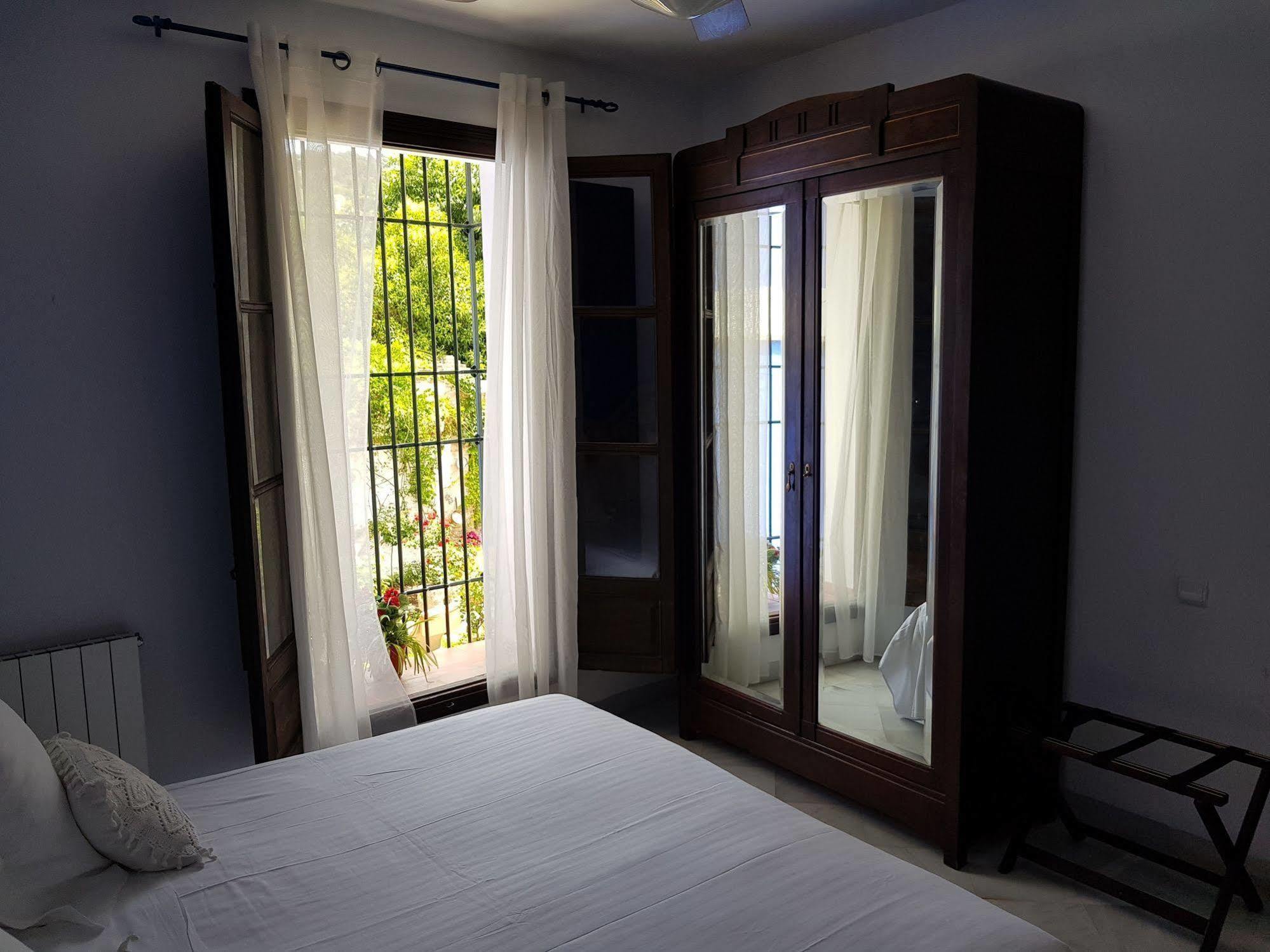 Bed and breakfast Palacio Del Cobertizo De Santa Ines