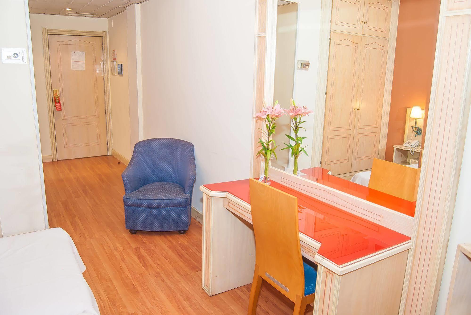 Ana María Hotel Granada