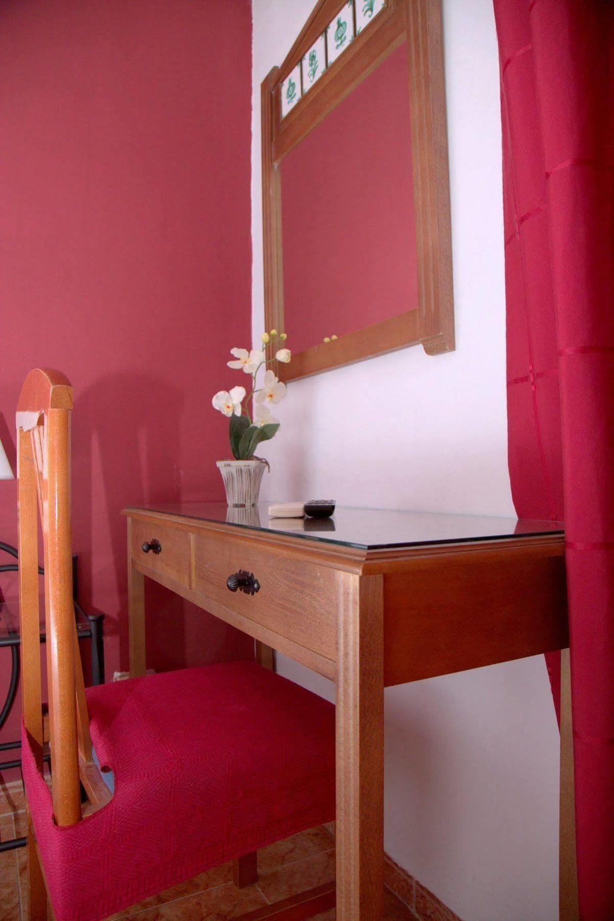 Hotel Montes Granada