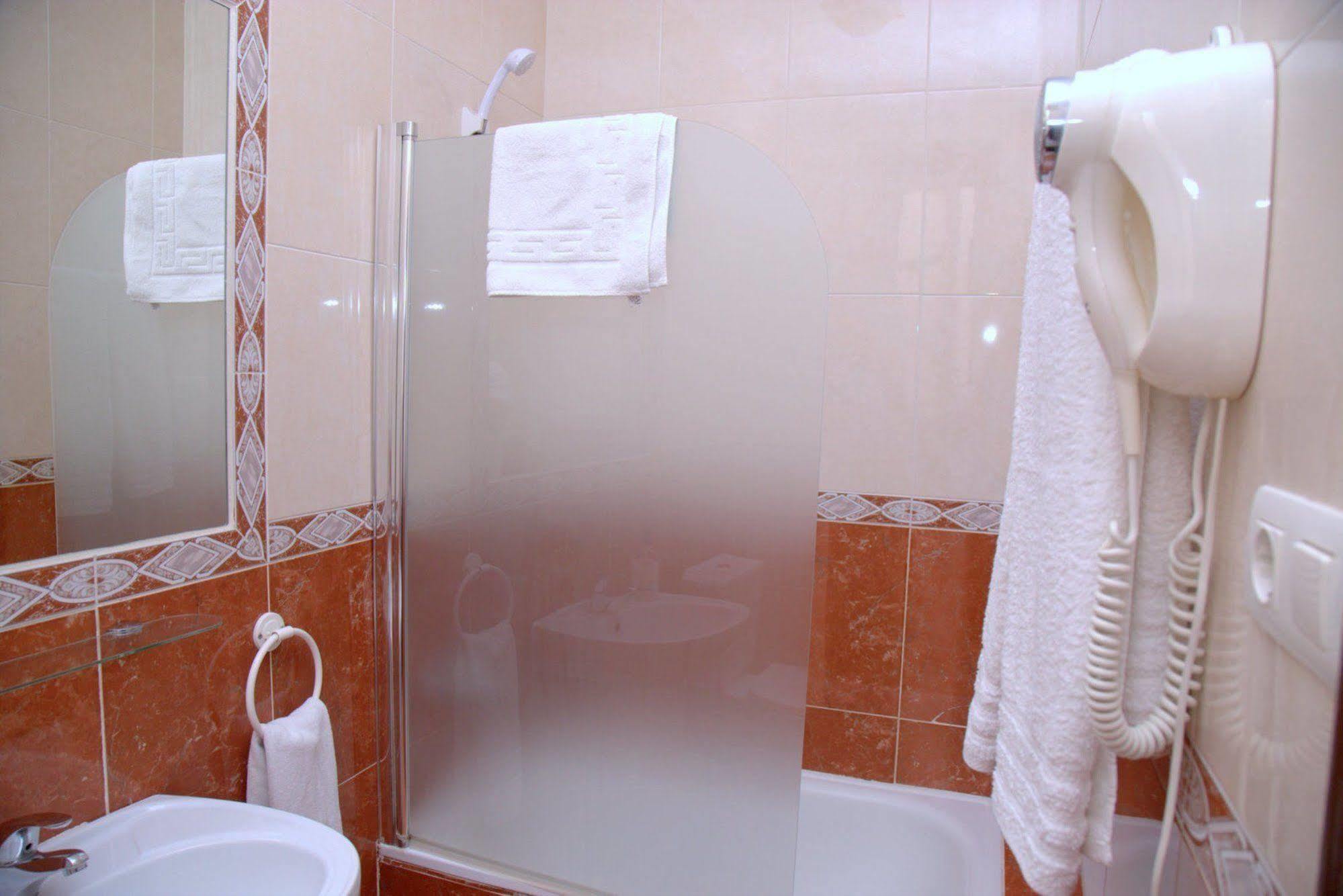 Hotel Montes Granada
