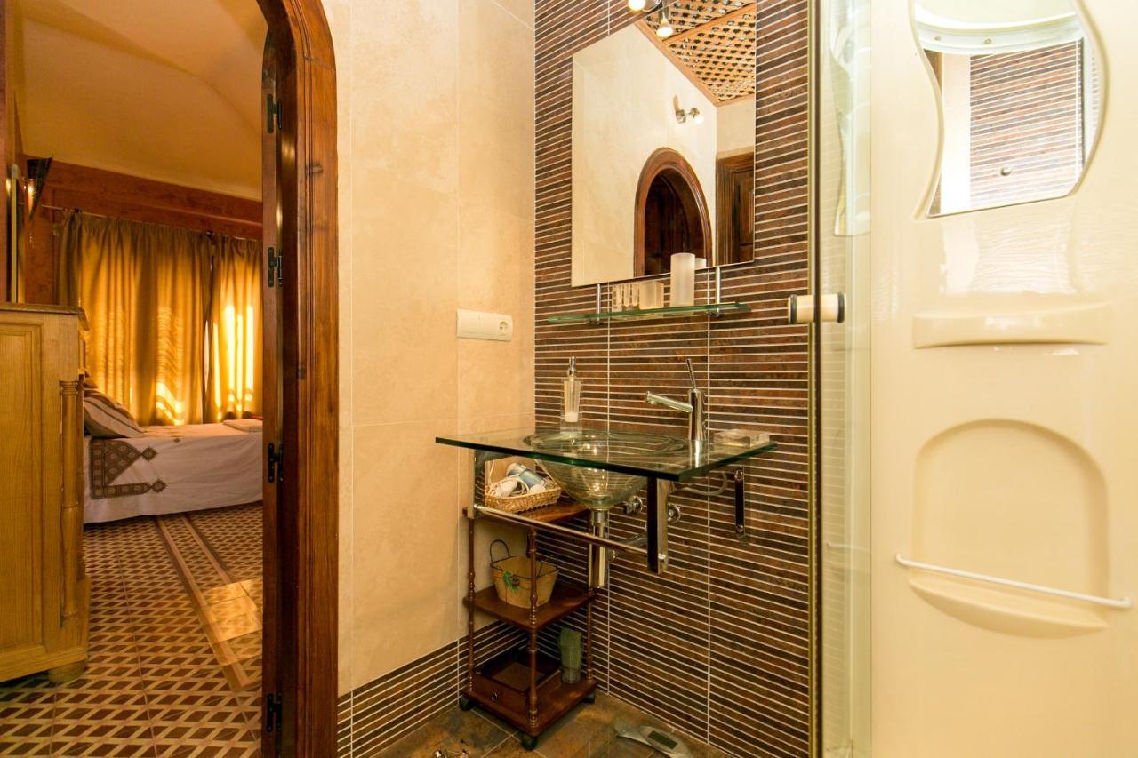 Holiday home Charming Andalusian House - Free Parking Granada