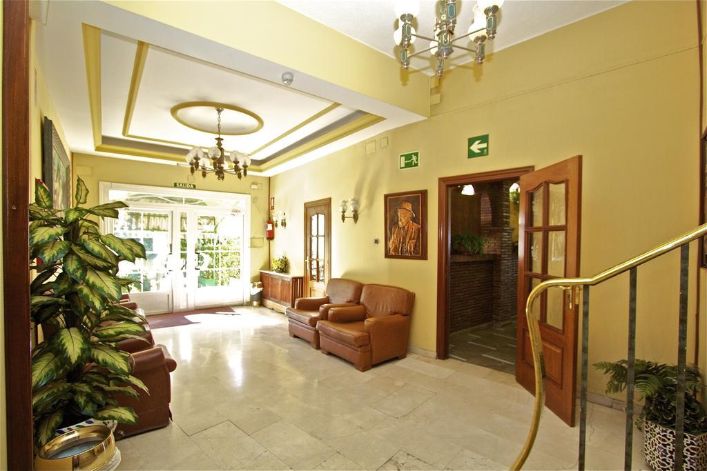 San Gabriel Hotel 3*