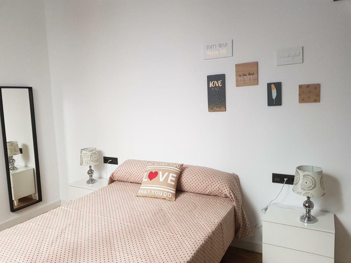 Deluxe 3000 Apartment