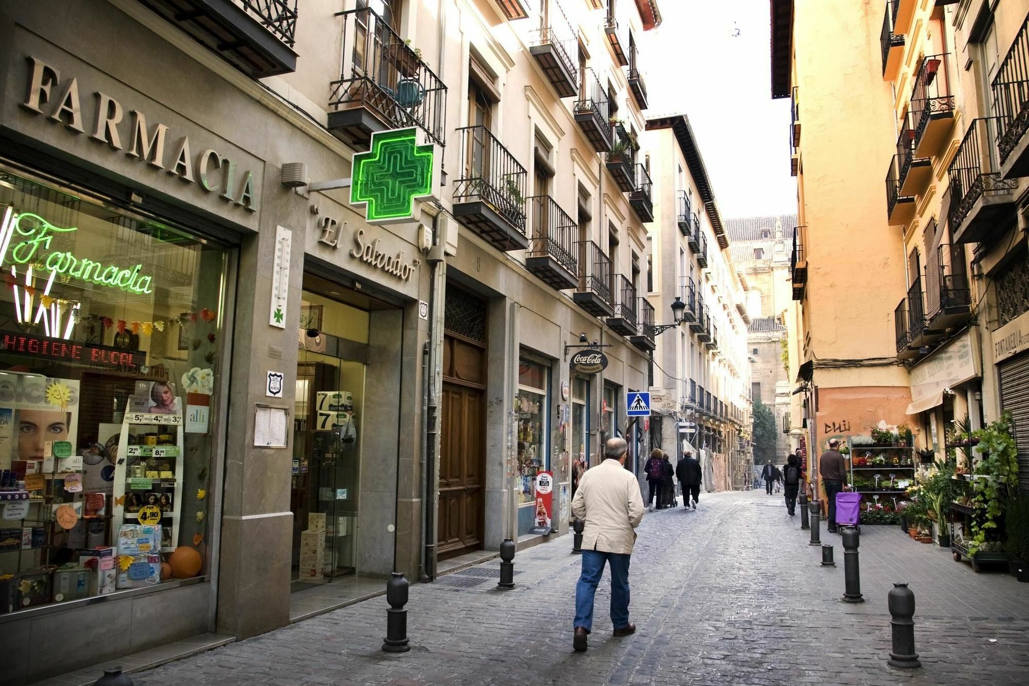 With 2 Bedrooms In Granada, With Wonderful View And Wif Apartamento