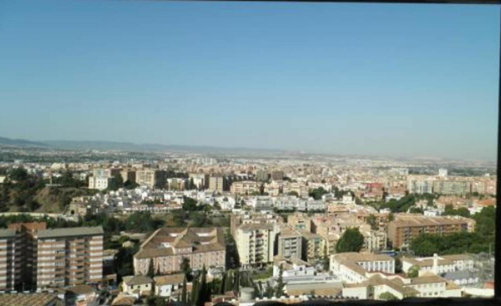 With One Bedroom In Granada, With Wonderful Mountain View, F * Granada