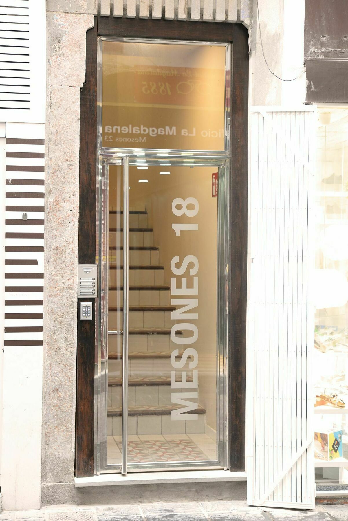 Mesones 3000