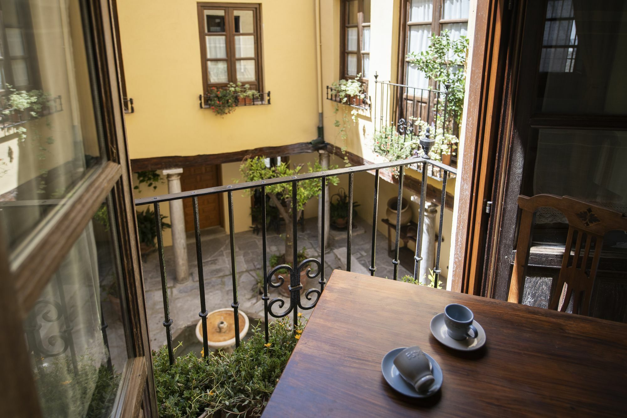 Alh Patio * Granada