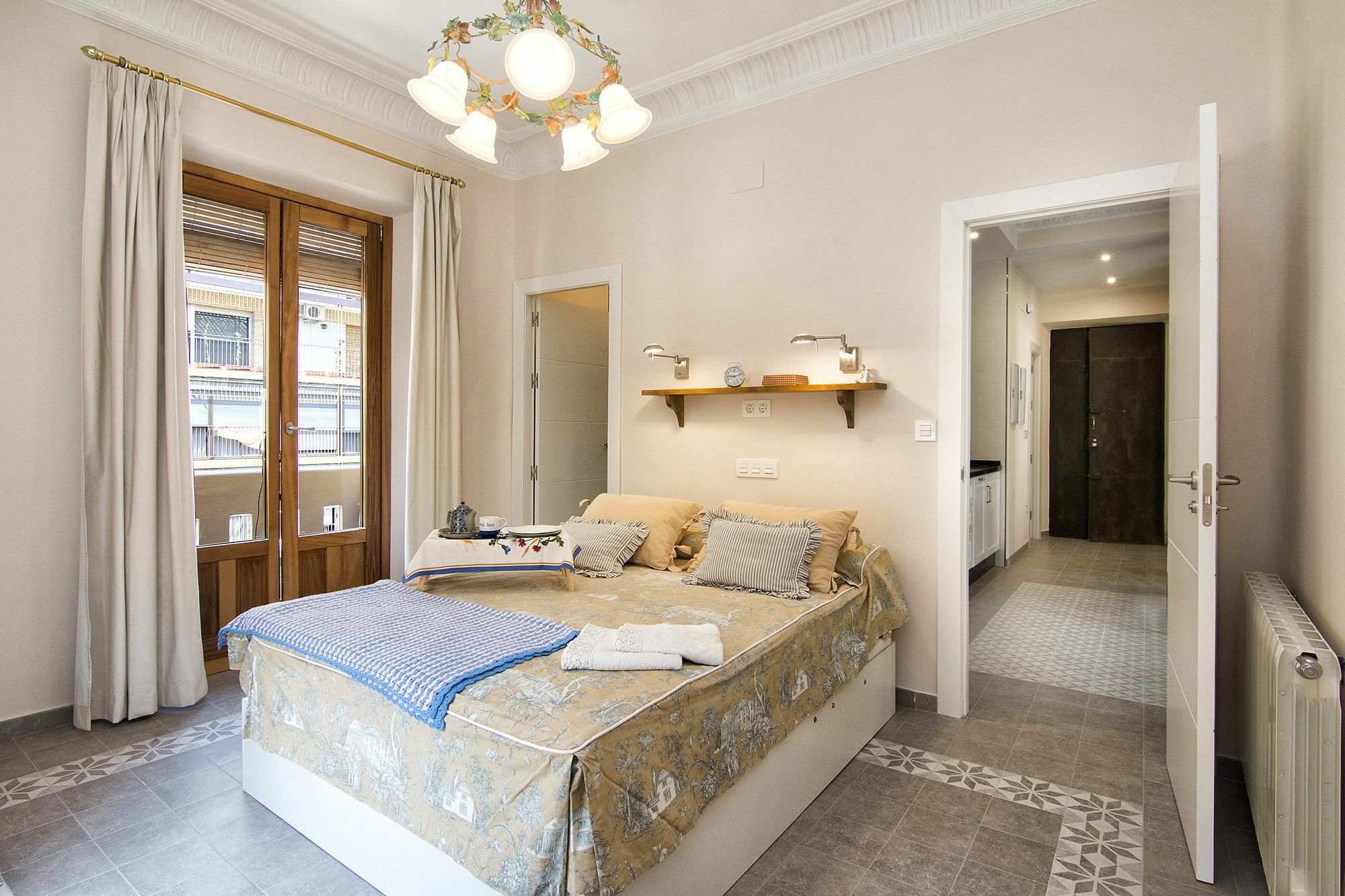 Bright & Elegant Centre 3 Bedroom Apartamento *
