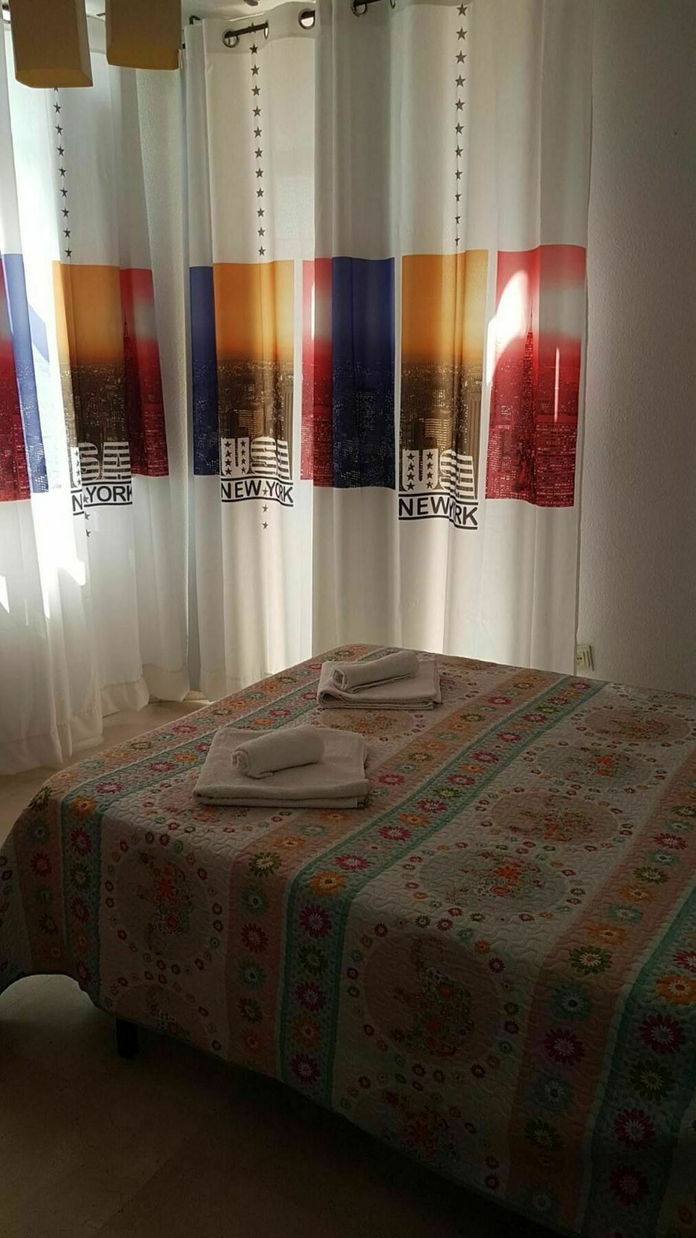 With 4 Bedrooms In Granada, With Wonderful View, Furnis Apartamento *