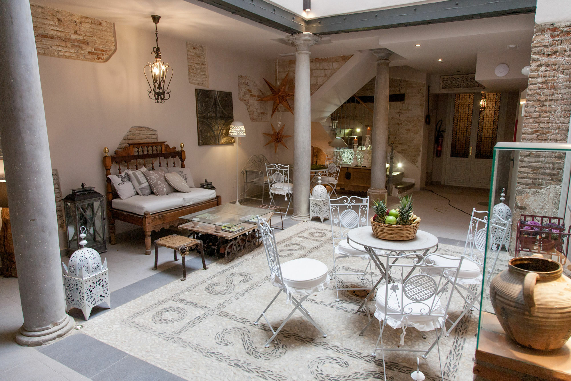 Palacio Almagra Apartment *