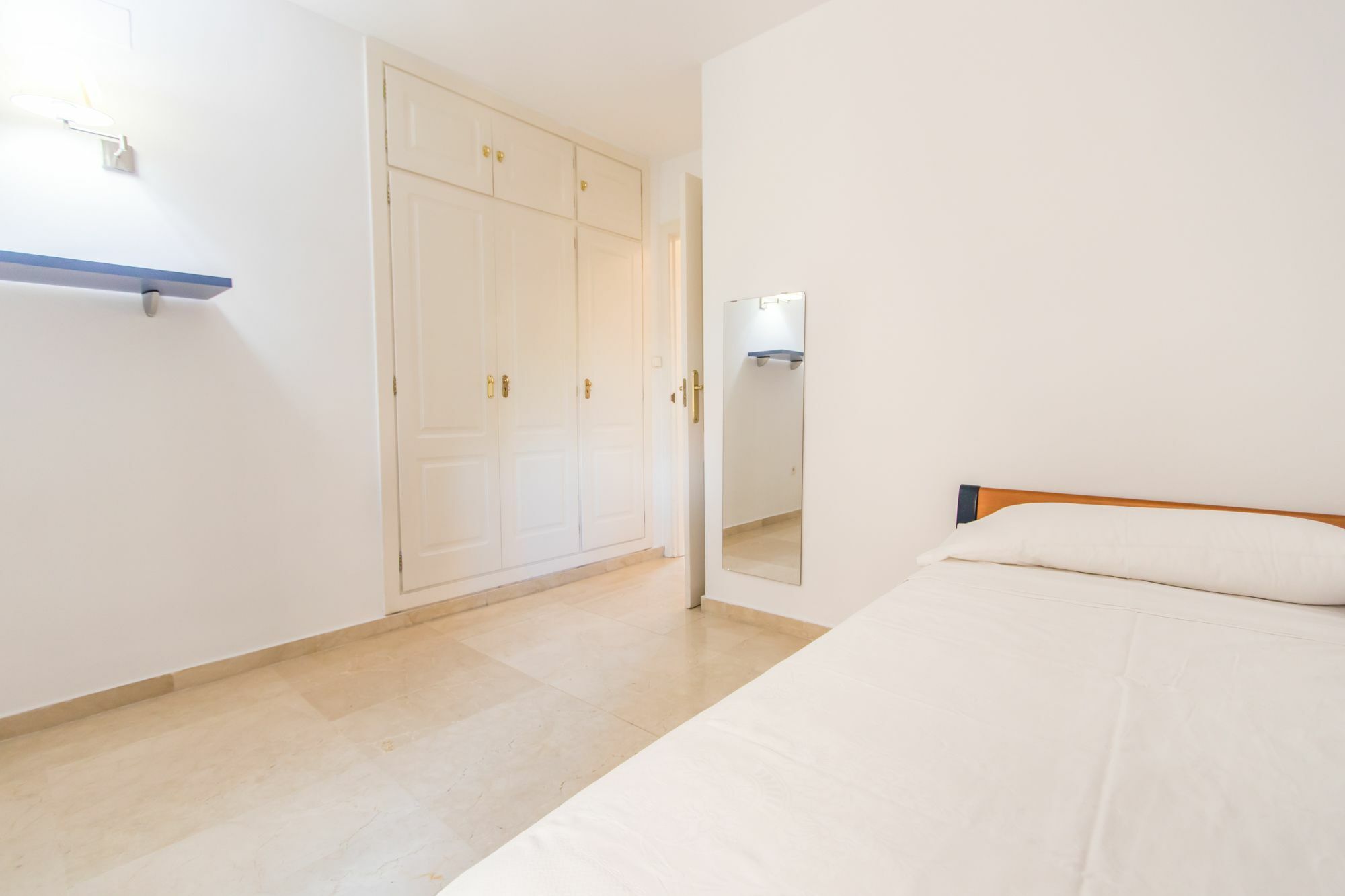 Almunia Apartment *