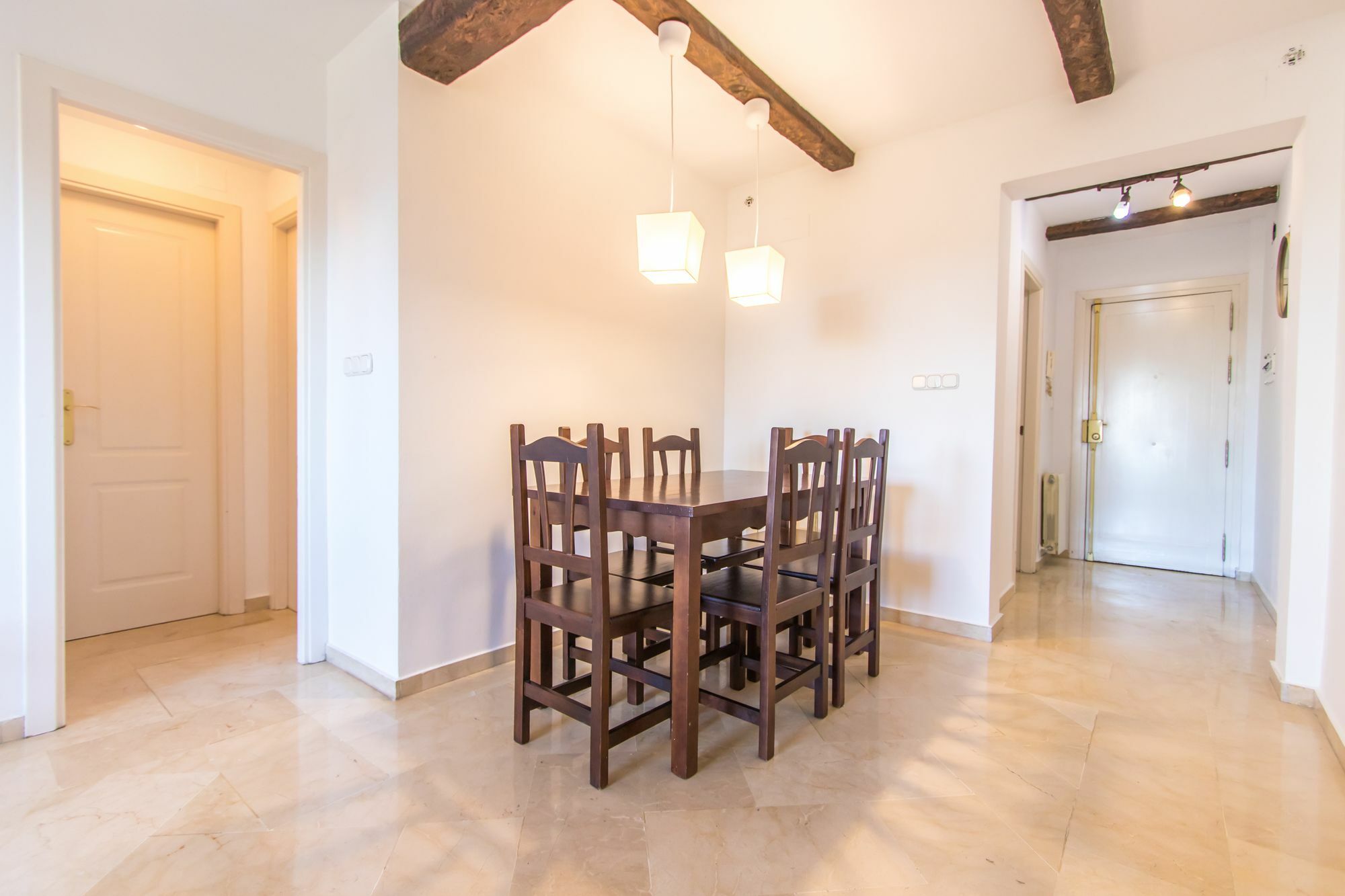 Almunia Apartment