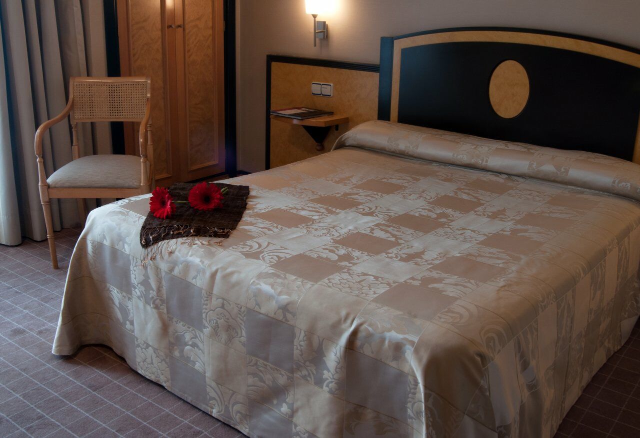 Hotel Maciá Condor 4*