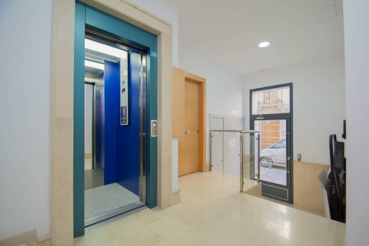 Gran Via 1b & Parking Opcional Apartment Granada