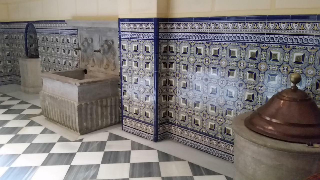 Patio San Jerónimo Casa De Arte Granada