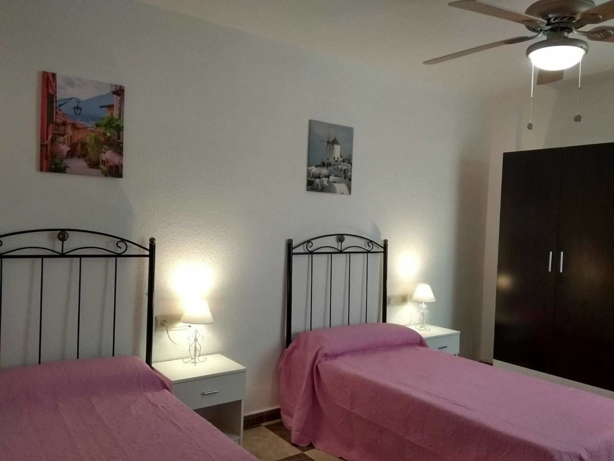 With 4 Bedrooms In Granada, With Wonderful View, Furnis Granada