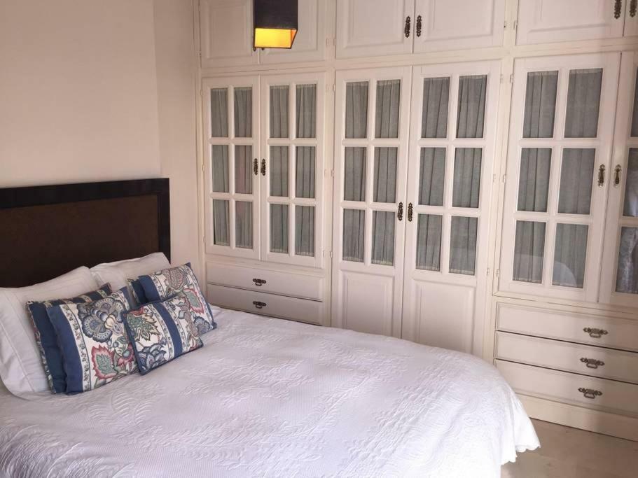 Apartamento Conjunto Altos De Vista Nevada,nº11,portal 7,1ºa. Granada
