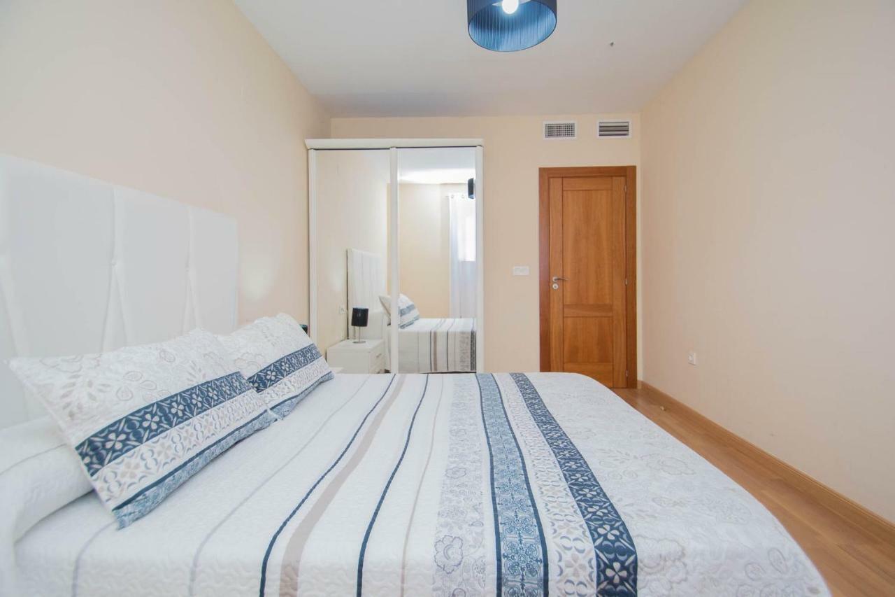 Apartamento Enjoygranada Emir 3f - Pool, Gym & Free Parking