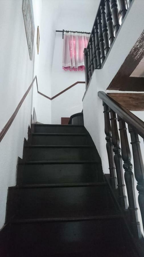 La Casita De *