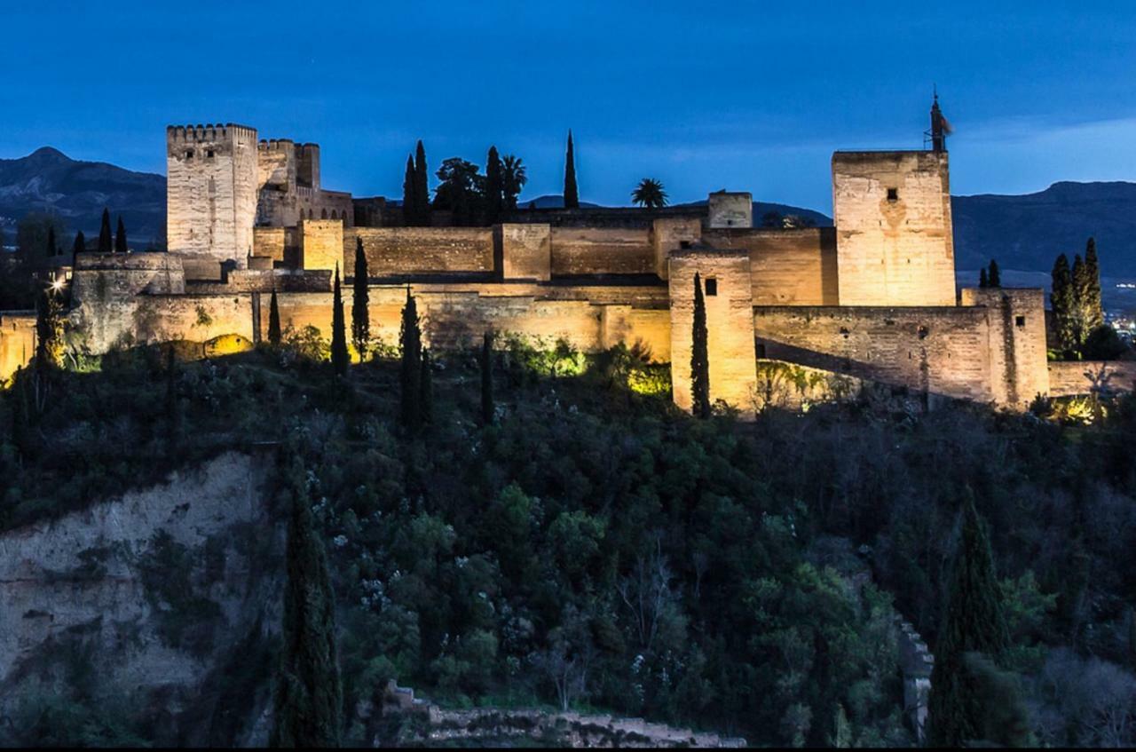 Centro Historico Puentezuelas * Granada