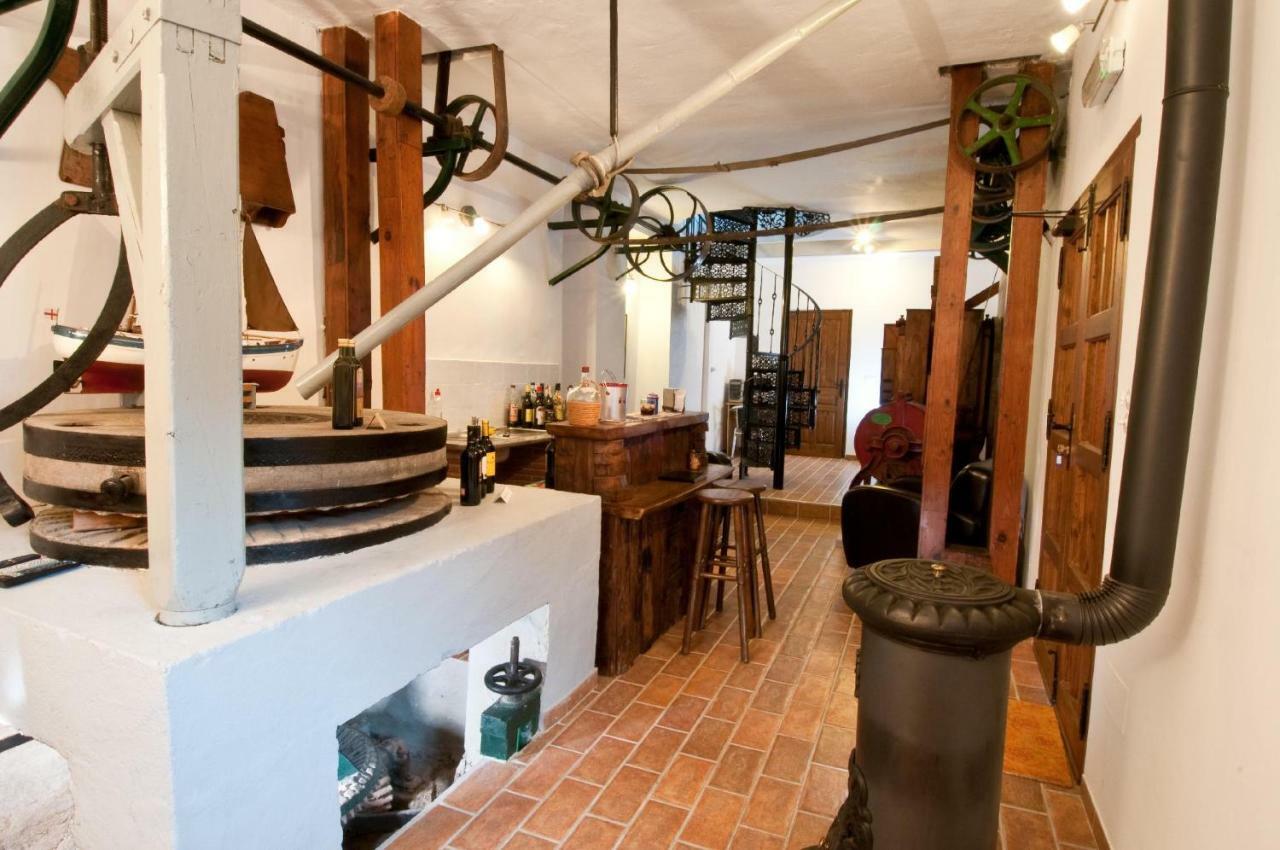 La Panadería At Molino La Ratonera