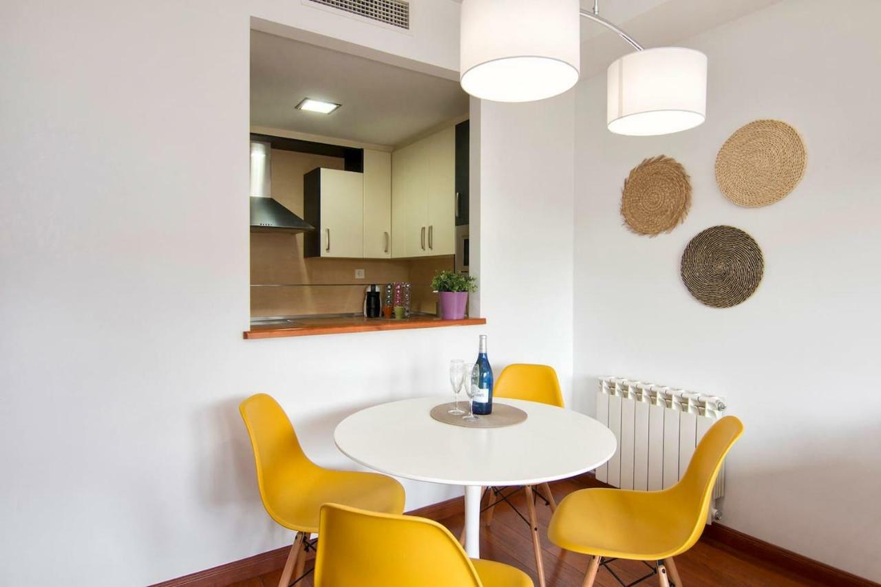Apartment Forum-ciencias Con Piscina, Gym & Parking
