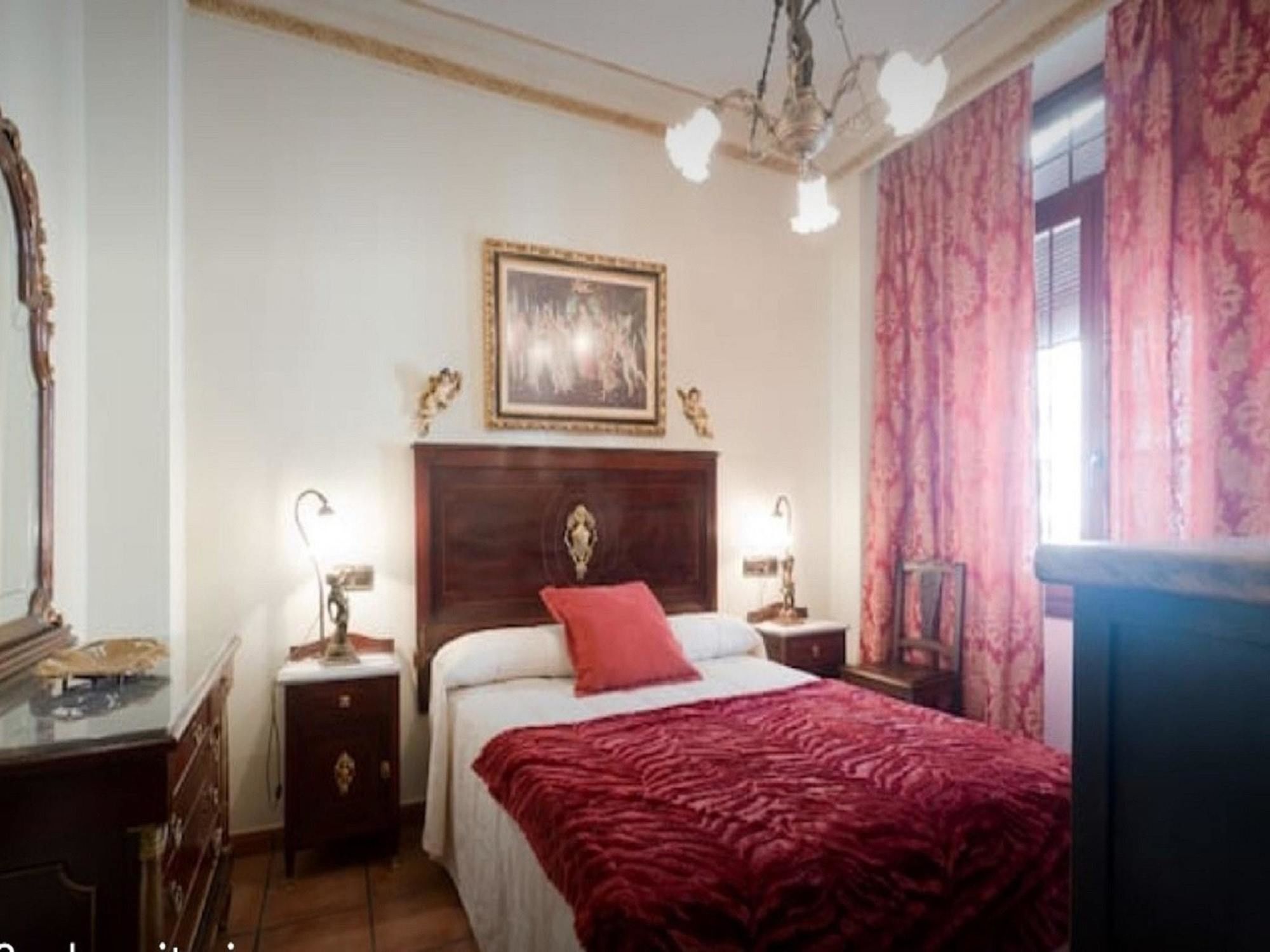 Apartamento With 3 Bedrooms In Granada, With Wonderful View, Balcon *