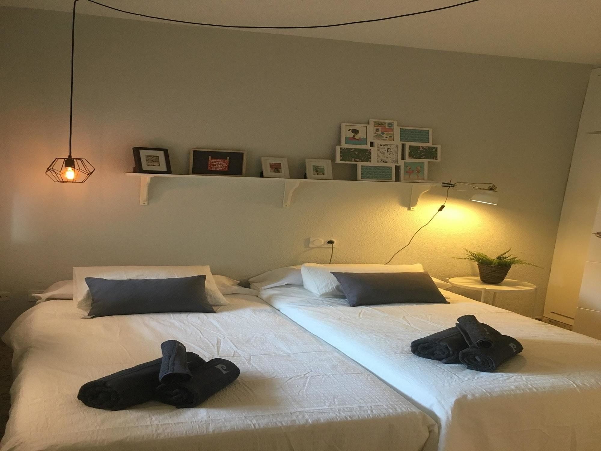 Apartamento With 4 Bedrooms In Granada, With Wonderful View, Furnis *