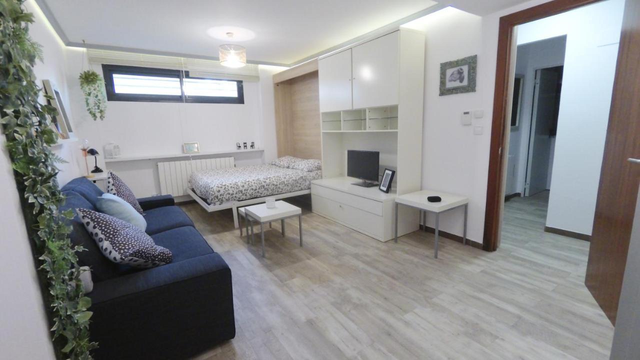 Blanco Esquí Y Alhambra. Garaje Privado Apartamento