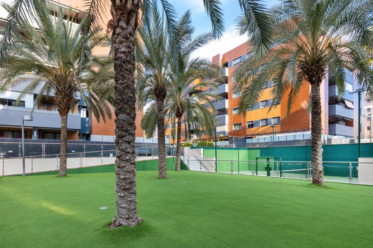 Forum-ciencias Con Piscina, Gym & Parking Granada