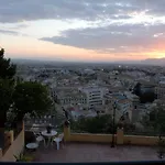 Carmen en el Albaicín con Jardin y Vistas