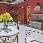 Casa De La Tina