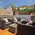 Coqueto Apartamento Duplex Con Terraza Privada Y Parking