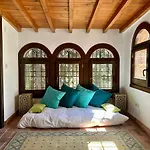 Casa De La Alberzana