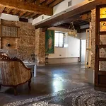 Casa Con Piscina, Barbacoa Y Jardin Para 20 Personas