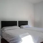 Casa Con Piscina, Barbacoa Y Jardin Para 20 Personas