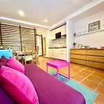 La Casita De La Esquina