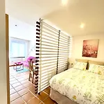 La Casita De La Esquina