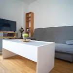 La Casa De Elvira