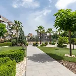 Holiday Granada Atico Piscina Y Parking