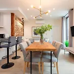 Genteel Home Plaza Del Realejo