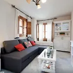 Sunny, 2-Bedroom House With Wifi In Central Granada 5 Minutes From All