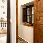 La Corrala De La Catedral By Apolo Homes