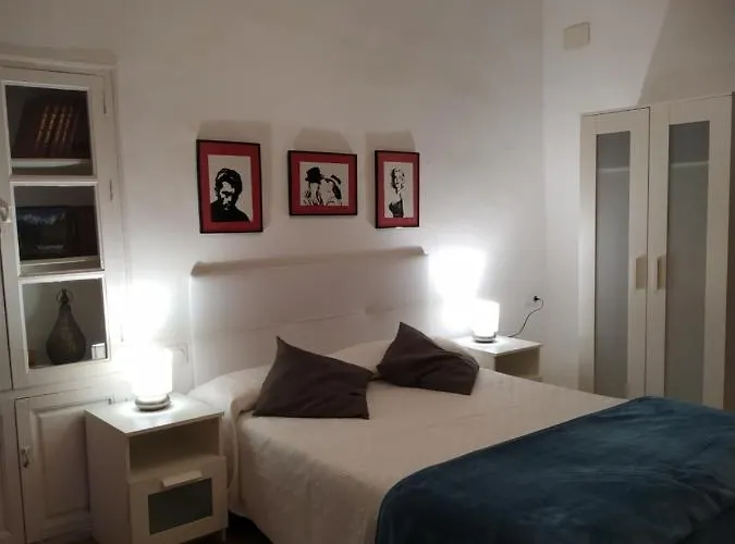 Estudio en Albaicin 1A, Granada