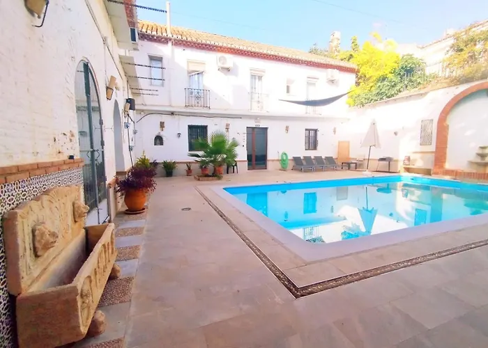 Casa Con Piscina, Barbacoa Y Jardin Para 20 Personas