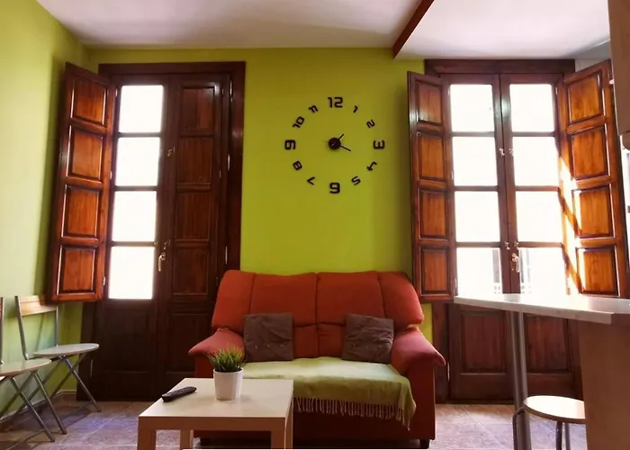 Bonito Estudio En El Centro De Granada