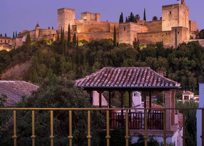 Carmen de Vidal - Un mirador a la Alhambra