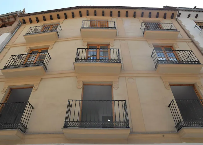 Apartamentos Paloma 3000