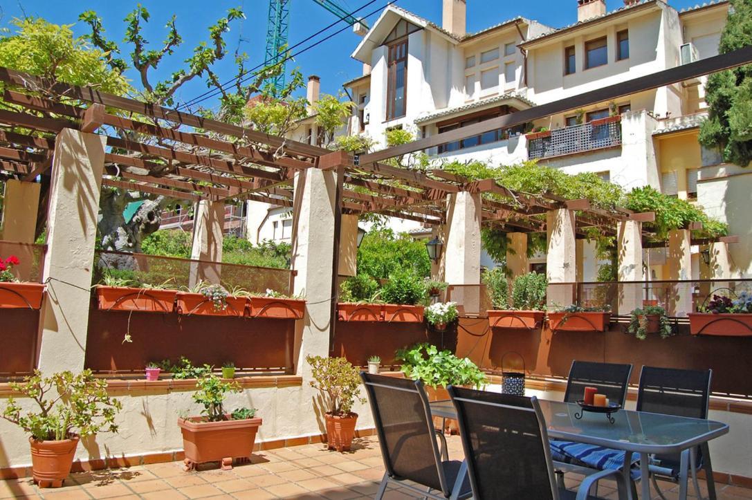 Un Vergel Al Pie De La Alhambra. Enjoy It Now!! Apartamento Granada